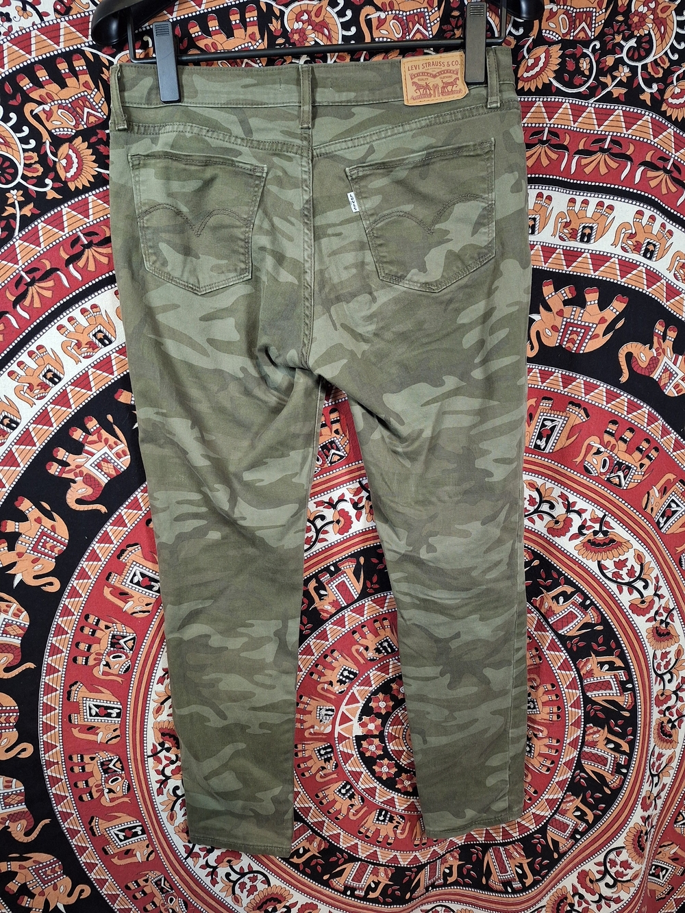 Levi's 711 Womens Mid-Rise Skinny Jeans Army Green Camouflage - Picture 2 of 10